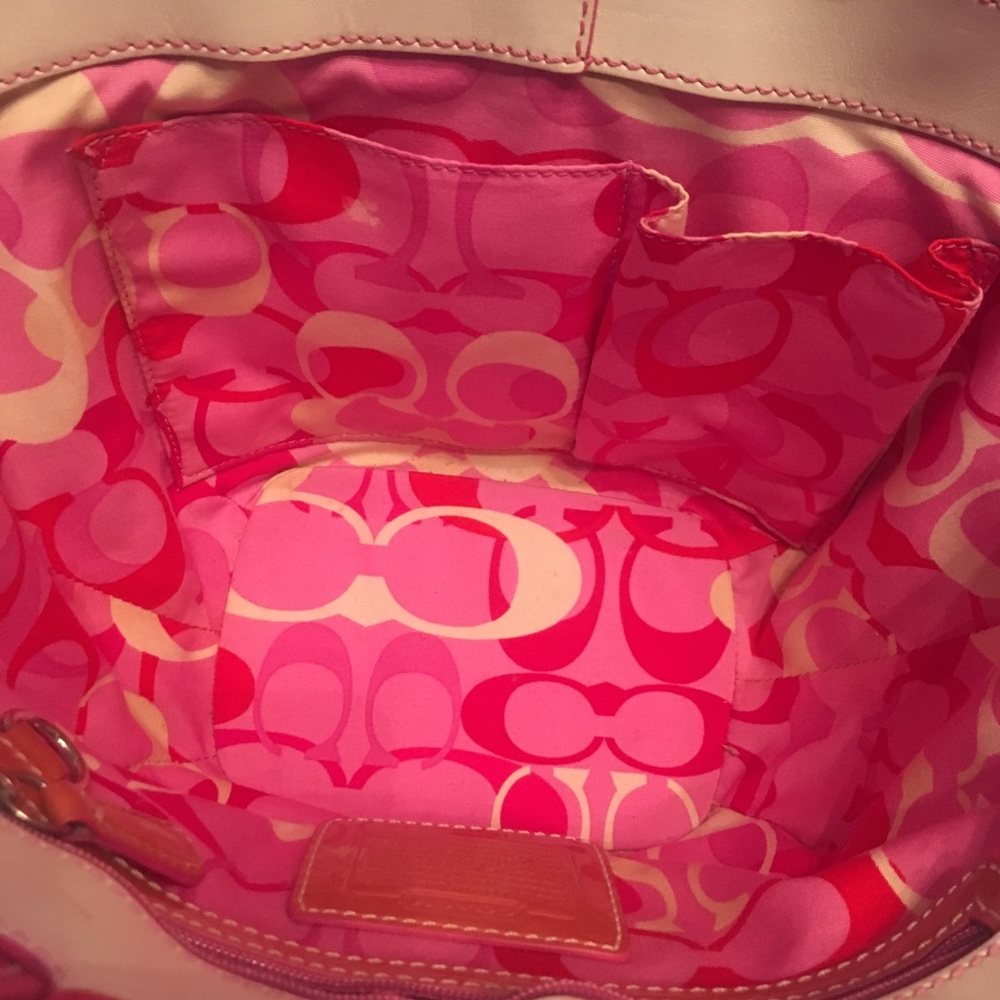 Coach pink leather butterfly straw+flower wallet - Picture 5 of 6